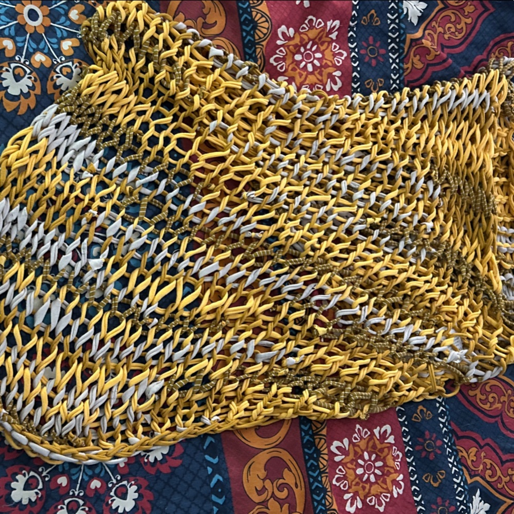 tonle Yellow and White Knit Shawl